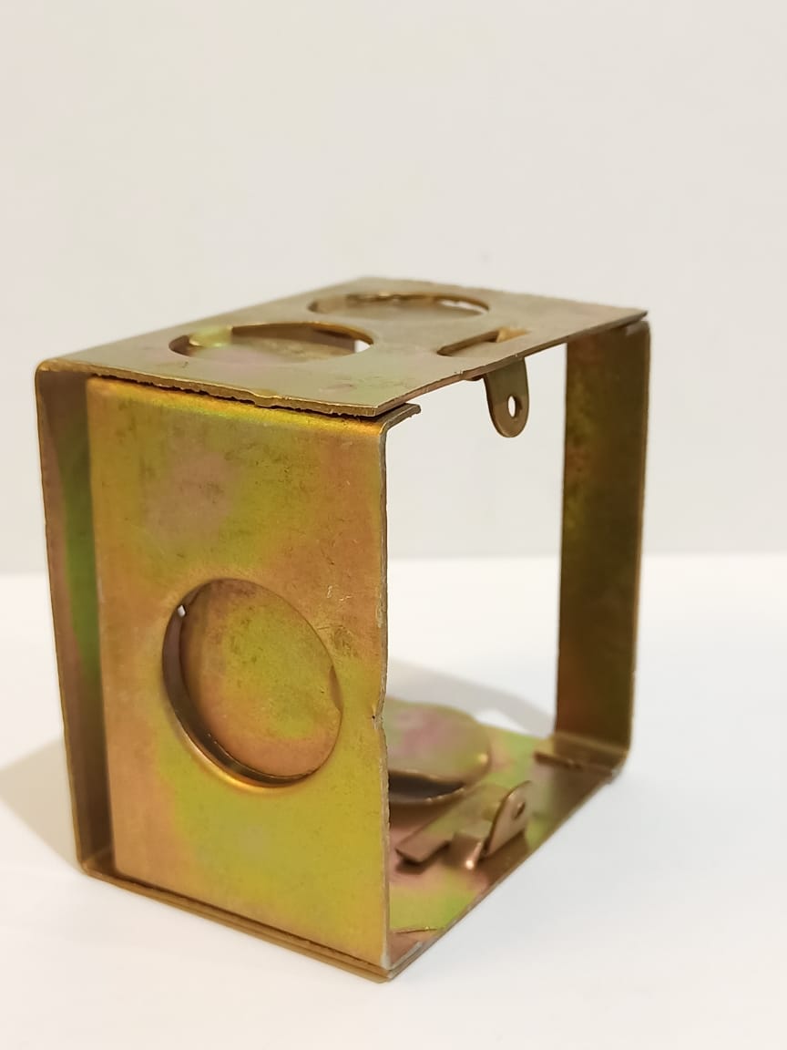 3×3 Golden Metal Box